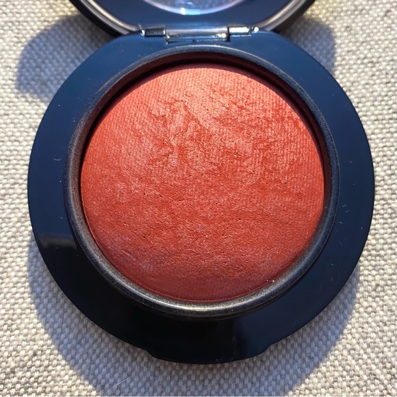 MAC Mineralize Blush NIB - Picture 2 of 2